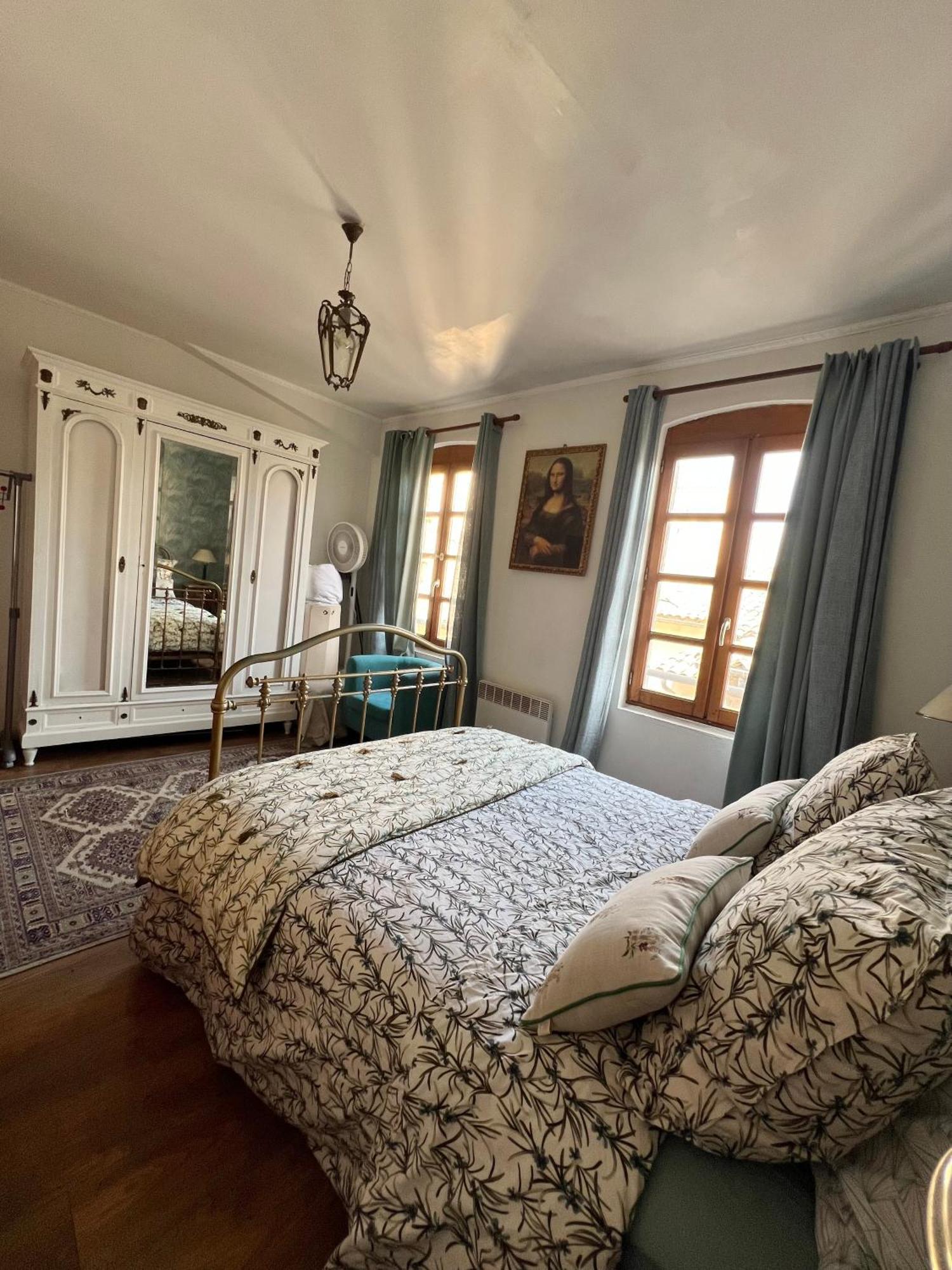 Apartamento RÉNOVÉ, vue SUR Palais des Papes, terrasse et WIFI TROISIEME ETAGE Aviñón Exterior foto